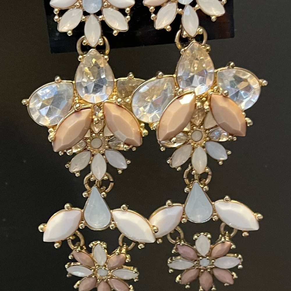 H&M Pink Blush Chandelier Statement Earrings - Picture 5 of 11